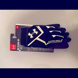 Under armor batting glove - black and white